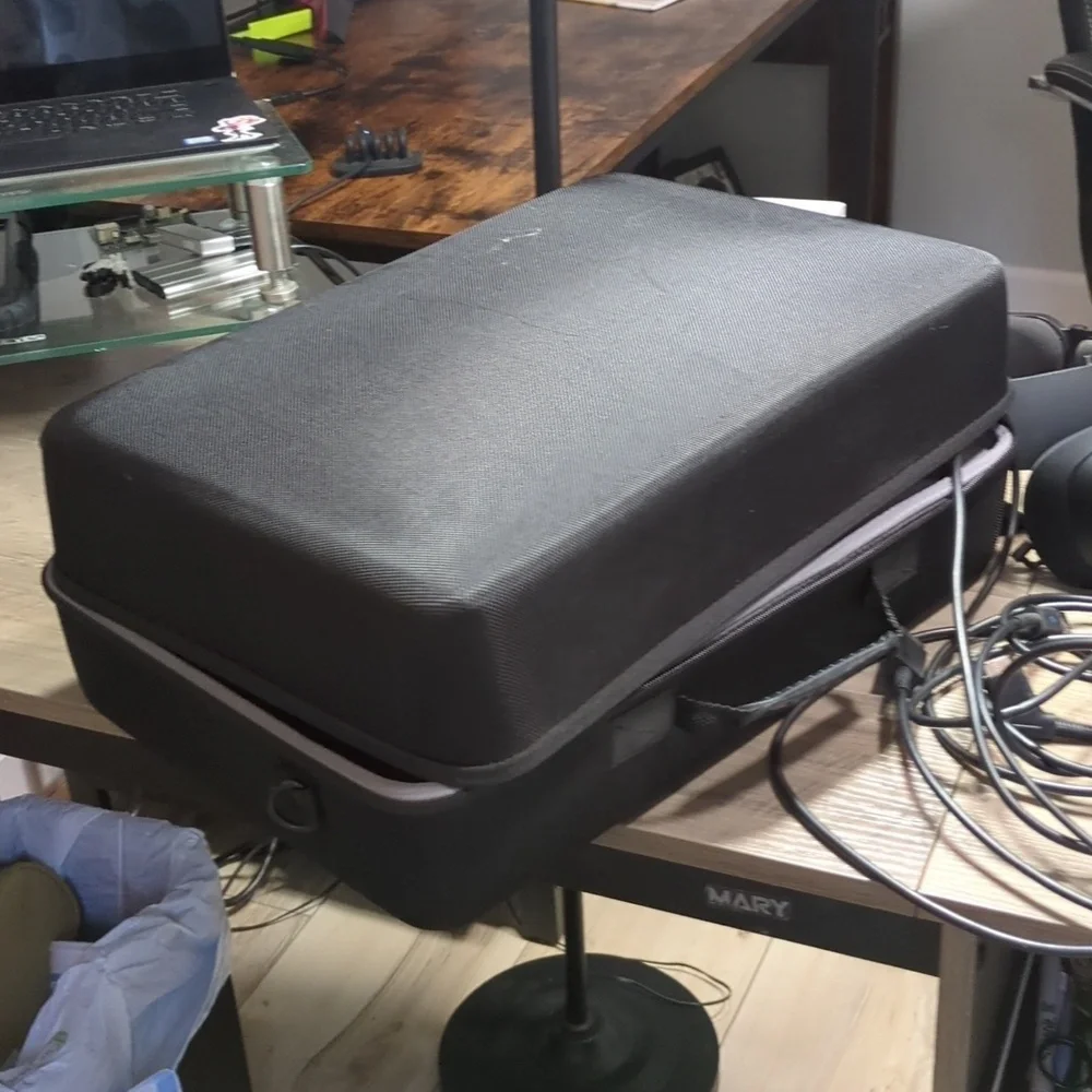 VR Headset Version 1 Oculus Rift S With Cables, Cable Management, And Other!!
